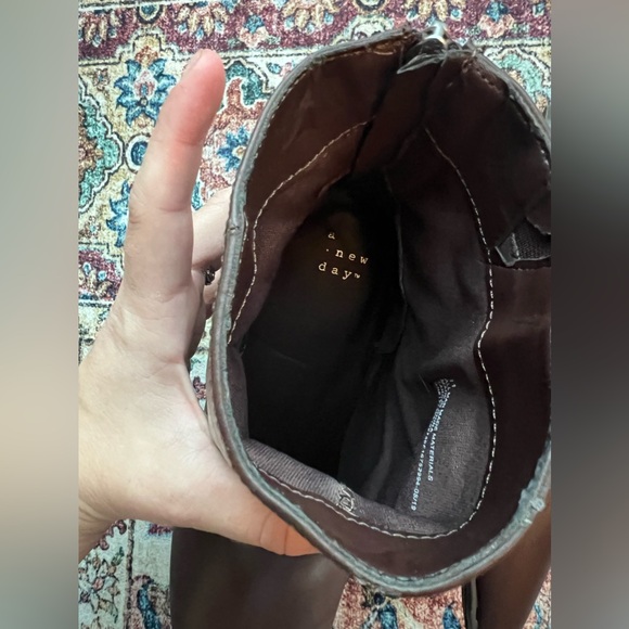 NWOB A New Day brown faux leather pointed toe heeled booties, size 11 - Picture 5 of 6